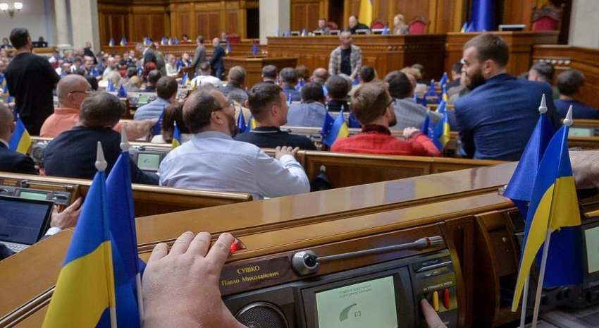 У ВР сказали, що треба негайно зробити на тлі посилання ракетних ударів Росією