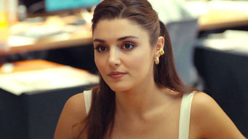 Популярная турецкая актриса опозорилась роскошной вечеринкой в Москве (ФОТО) Популярная турецкая актриса опозорилась роскошной вечеринкой в Москве (ФОТО)