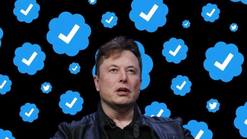 Ілон Маск роздає Twitter Blue померлим знаменитостям