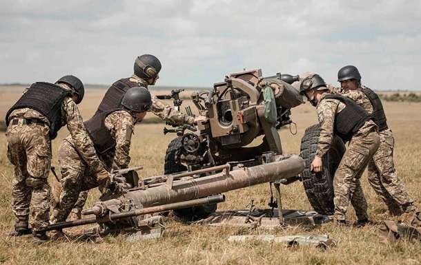 Военные инструкторы ЕС появятся в Украине: в Кабмине заинтриговали заявлением