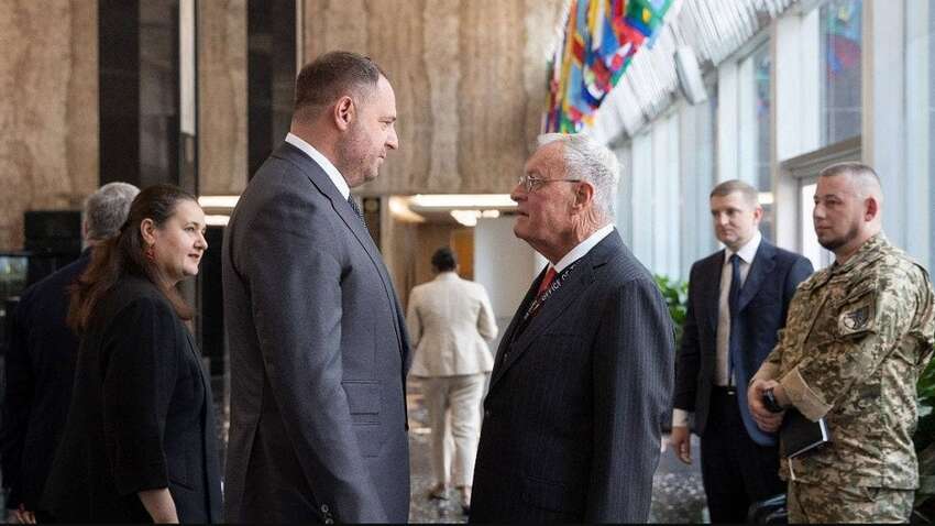 Массированные удары возвращаются: Кот Келлог досрочно покинул Украину