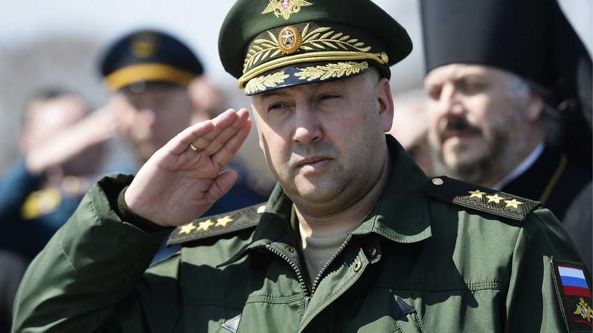 Шойгу уволил Суровикина: кто теперь руководит российскими войсками в Украине