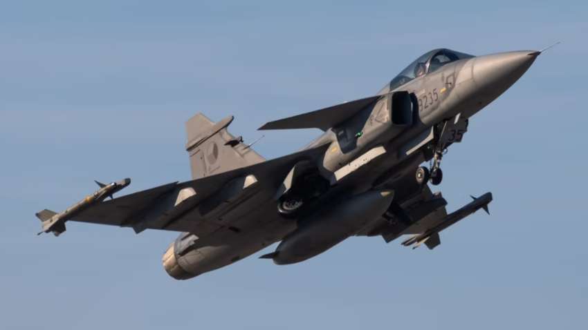 У Зеленського відреагували на заяви про відмову України від західних винищувачів