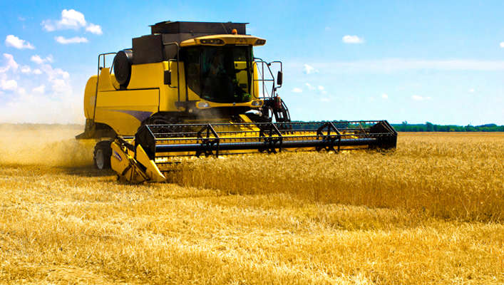 Обещают компенсацию: аграрии в Украине могут купить больше техники и оборудования