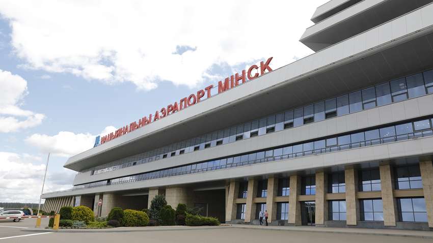 В Беларуси задержали еще один самолет: подробности