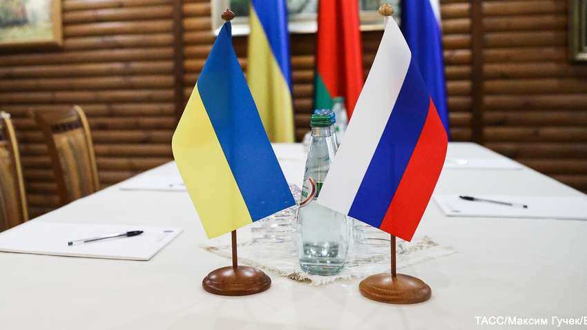 Война не прекращается, но снова звучит тема переговоров: кто взял инициативу – почему это важно