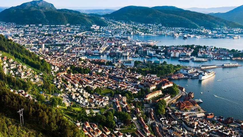 Норвегія може відправити додому сотні українців: що сталося Норвегія може відправити додому сотні українців: що сталося