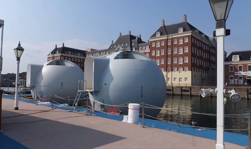 Японці створили готель-капсулу, здатний захистити від цунамі