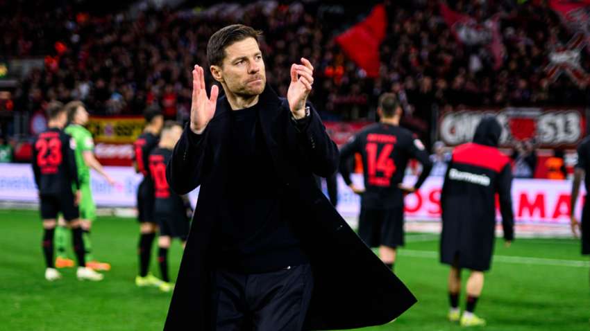 Гол-красавец Джаки и ошибка голкипера: обзор матча "Байер" - "Майнц" (ВИДЕО)