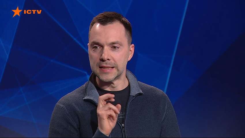 Арестович звинуватив партію Порошенка в роботі за російськими наративами: "Рівень жіночого гуртожитку"