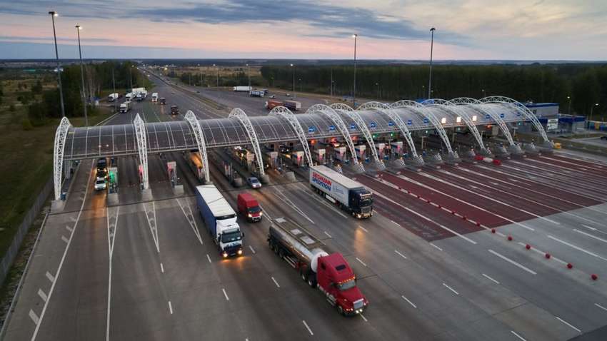 За проїзд від Києва до Одеси готуйте до 1500 гривень: Кабмін затвердив платні дороги За проїзд від Києва до Одеси готуйте до 1500 гривень: Кабмін затвердив платні дороги