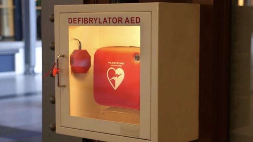 В Киеве на всех станциях метро появятся дефибрилляторы