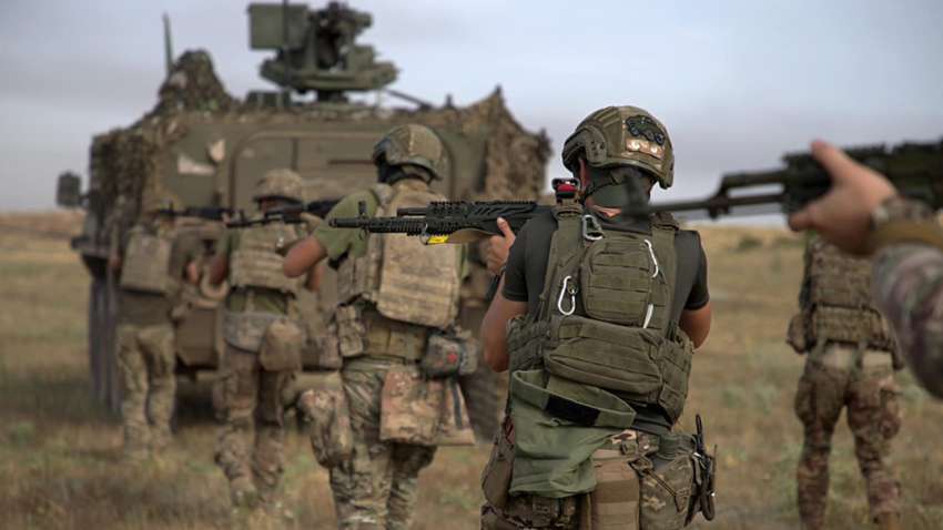 Росіяни взяли в полон українських військових: вони не очікували того, що сталось далі Росіяни взяли в полон українських військових: вони не очікували того, що сталось далі