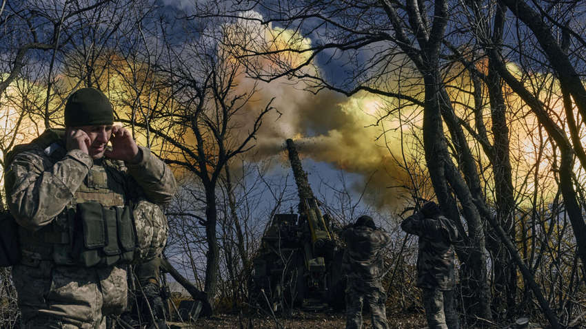 Хватит ли Украине снарядов останавливать Россию: почему важно строить линии обороны Хватит ли Украине снарядов останавливать Россию: почему важно строить линии обороны