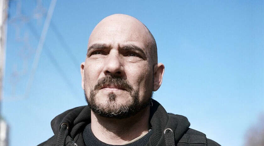 Російський пропагандист вмив обличчя українською водою і мало не втратив зір Російський пропагандист вмив обличчя українською водою і мало не втратив зір