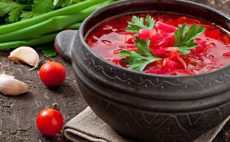 Украинский борщ почти убил россиянина в Москве Украинский борщ почти убил россиянина в Москве