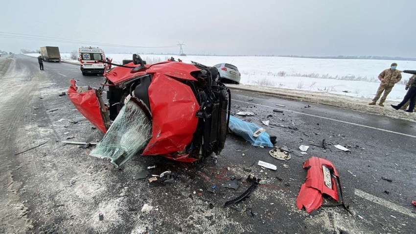 На трасі Київ-Чернігів сталася масова ДТП: є загиблі (ФОТО, ВІДЕО) На трасі Київ-Чернігів сталася масова ДТП: є загиблі (ФОТО, ВІДЕО)