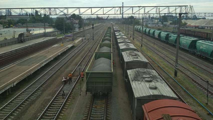 В "Укрзализныце" заявили о необходимости строительства новой железной дороги на Донбассе