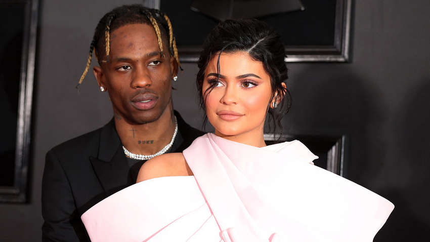 Объявлена "новая королева" Instagram: кто из звезд набрал наибольше подписчиков в социальной сети