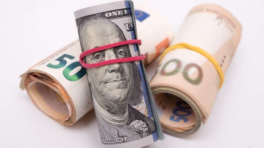 День почався з падіння: курс гривні на 18 березня