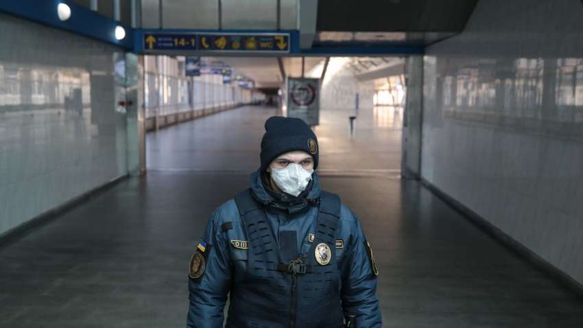 В "Слуге народа" прогнозируют введение режима чрезвычайной ситуации с завтрашнего дня 