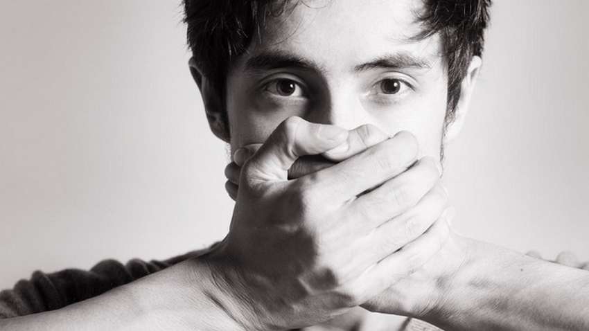 Ученые разработали "искусственное горло" для немых