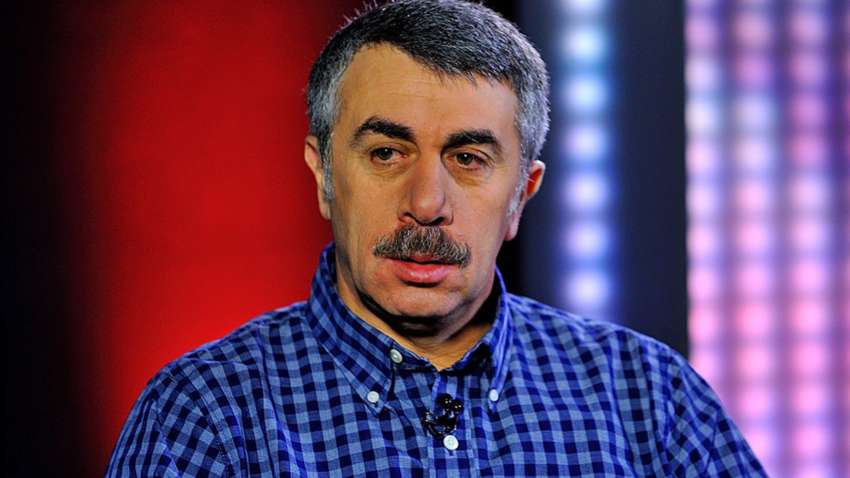 Комаровский призвал сохранять человеческую жизнь и уступить территории