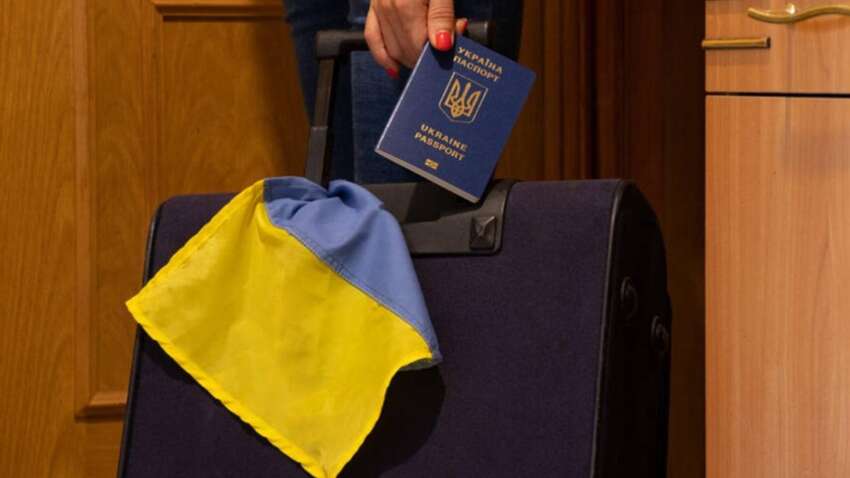 Украинцы внезапно начали убегать из Европы: на Западе удивили реальной причиной