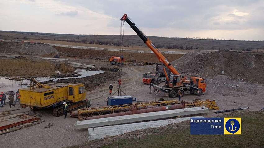 Росіяни покращують логістику на окупованих територіях: що будують