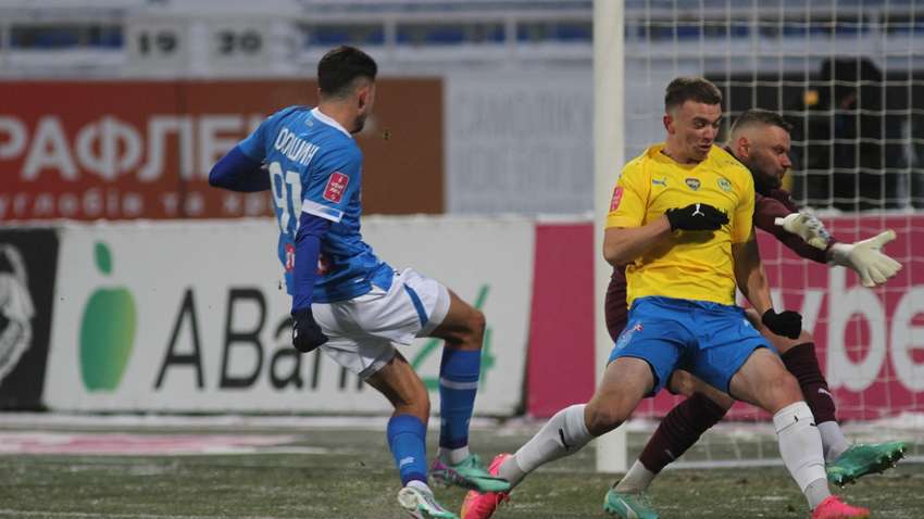 "Динамо" одолело "Металлист 1925" в результативном матче: видео голов