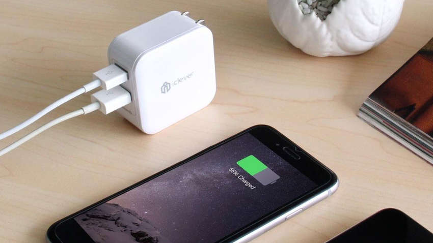 Apple откажется от проводной зарядки к IPhone