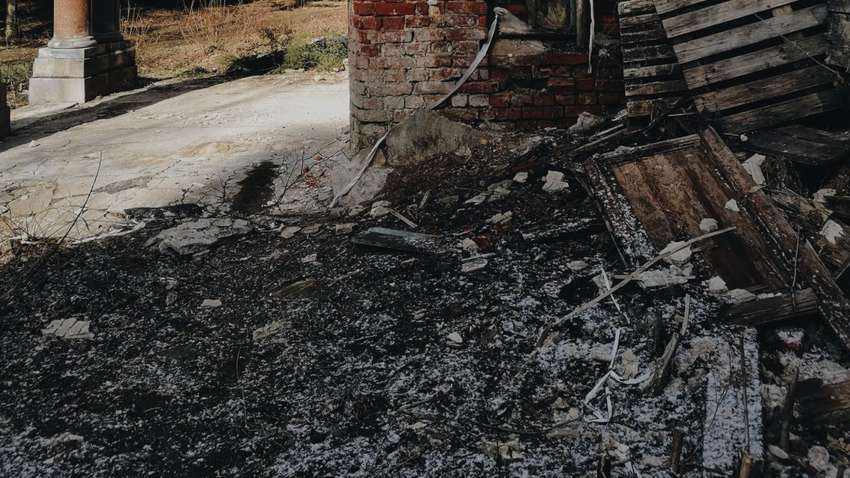 В Таджикистане произошло землетрясение, пять человек погибли В Таджикистане произошло землетрясение, пять человек погибли