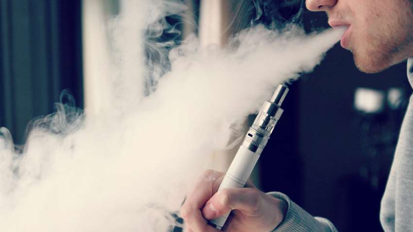 Ученые назвали еще одну опасность электронных сигарет Ученые назвали еще одну опасность электронных сигарет