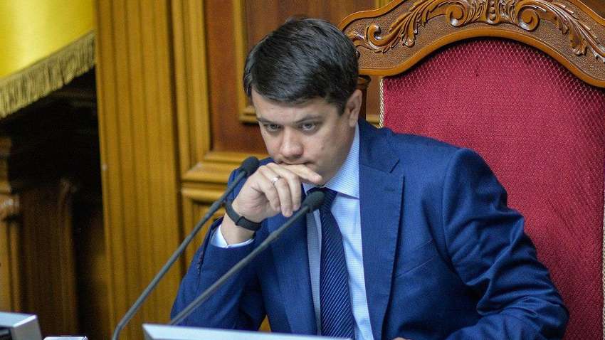 Разумков виступив на телеканалі Порошенка: про що говорив відсторонений спікер