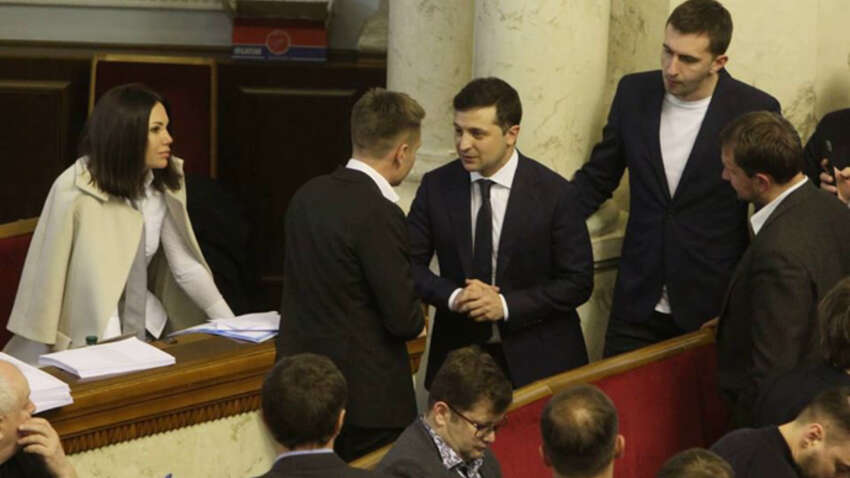 Гончаренко жорстоко троллить Зеленського: пародія на відеозвернення президента 