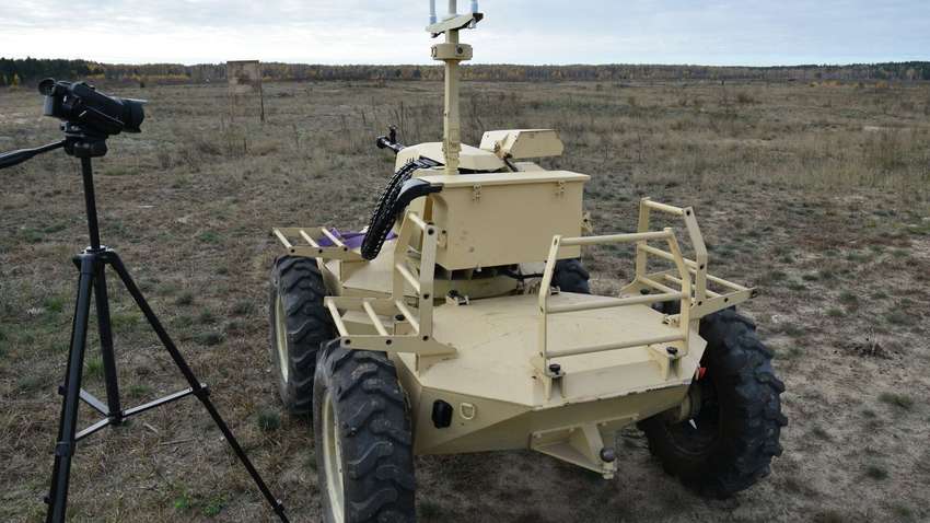 Українські військові випробували вітчизняні наземні безпілотники: що не сподобалося