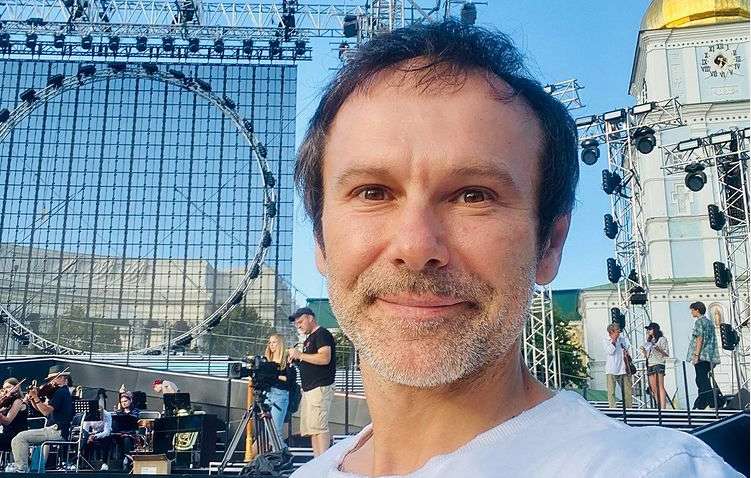 У лідера "Океану Ельзи" Вакарчука народився син: подробиці