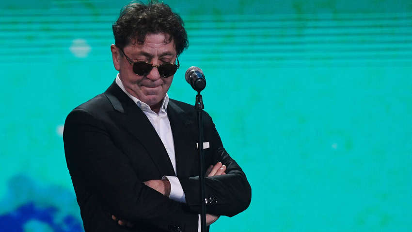 Російський співак, що має проблеми з алкоголем, зробив інтимну пластику та заявив про "проблеми" Російський співак, що має проблеми з алкоголем, зробив інтимну пластику та заявив про "проблеми"