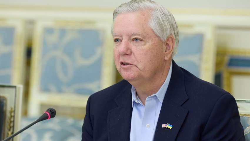 Зеленський запропонував сенатору США громадянство України після його критики президента Зеленський запропонував сенатору США громадянство України після його критики президента