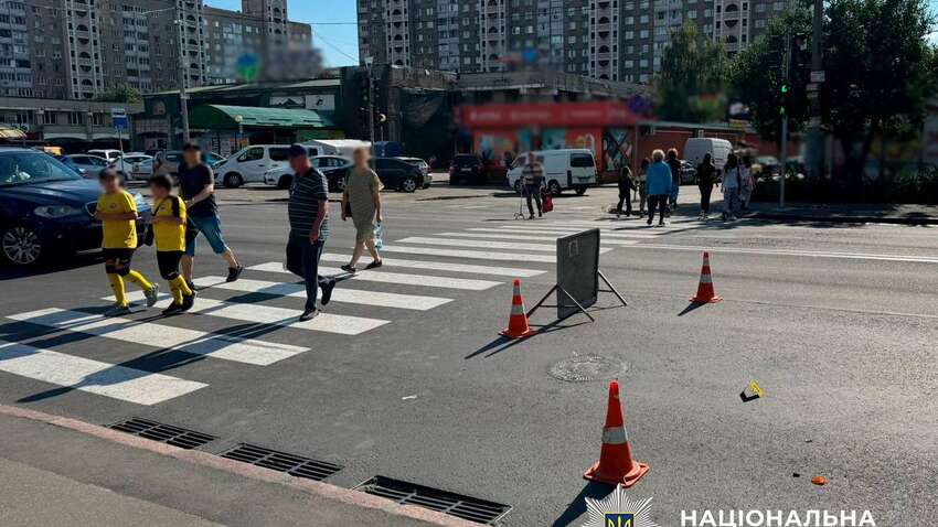 В Киеве пьяная водитель наехала на военную и скрылась с места ДТП