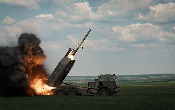 Стало известно, когда Украине разрешат бить по РФ западным оружием: два сценария