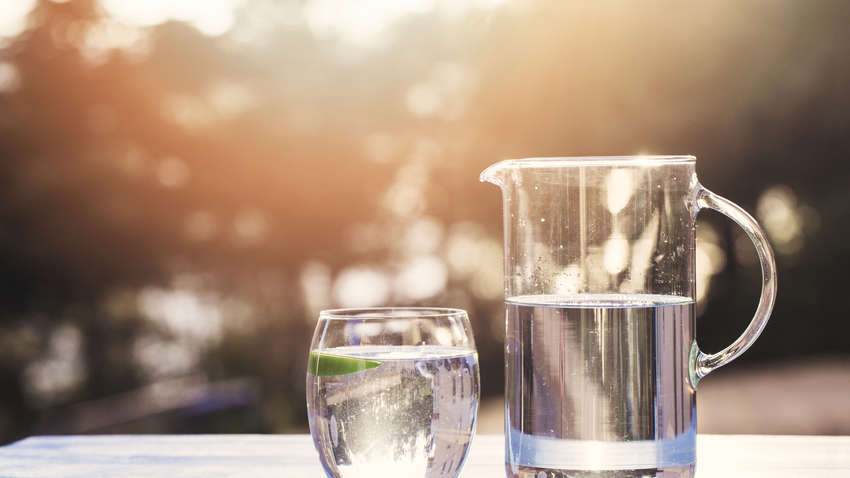 При яких проблемах зі здоров'ям допомагає пиття води натщесерце