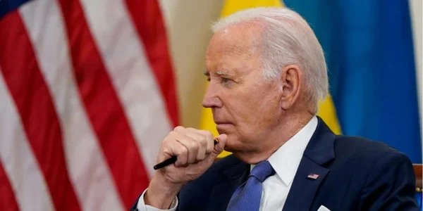 СМИ сообщили, что Байден оценивает шансы Харрис на его пост  СМИ сообщили, что Байден оценивает шансы Харрис на его пост