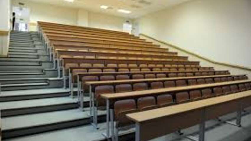 Росія масово скорочує платні місця у вузах – десятки тисяч студентів залишаться без шансів на освіту