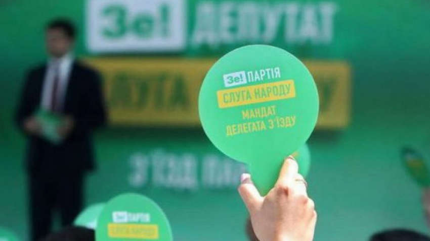 В партии «Слуга народа» прокомментировали слухи о втором сроке Зеленского