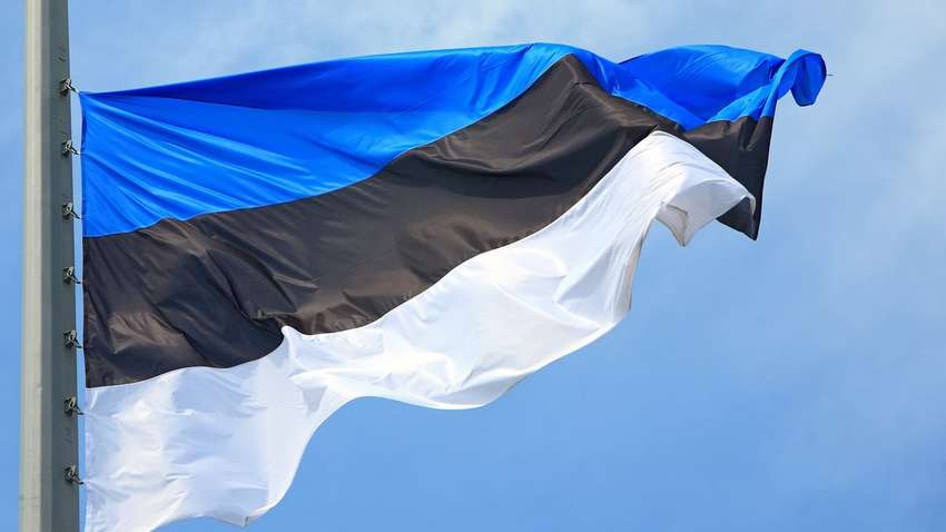 Які обмеження для туристів зняли в Естонії