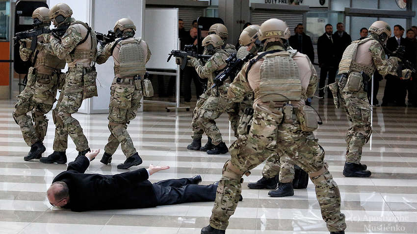 В Киеве произошло громкое задержание: с ДТП и стрельбой