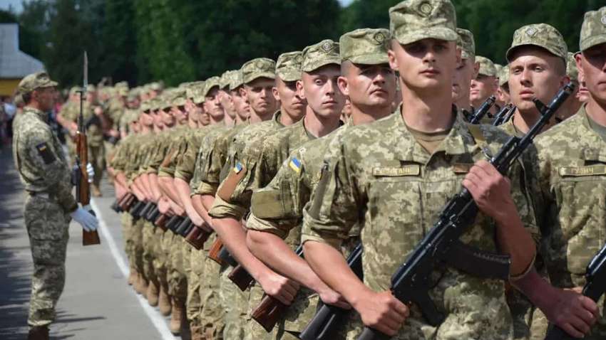 В Минобороны объяснили, чем отличается служба по контракту от мобилизации