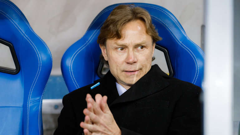 Ты с Россией, или ты сам по себе: министр спорта РФ раскритиковал тренера сборной России по футболу