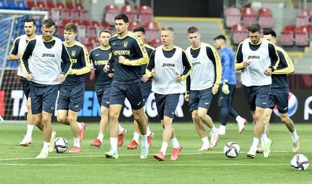 Вболіваємо за Україну: сьогодні "синьо-жовті" проведуть ключовий матч у відборі на ЧС-2022